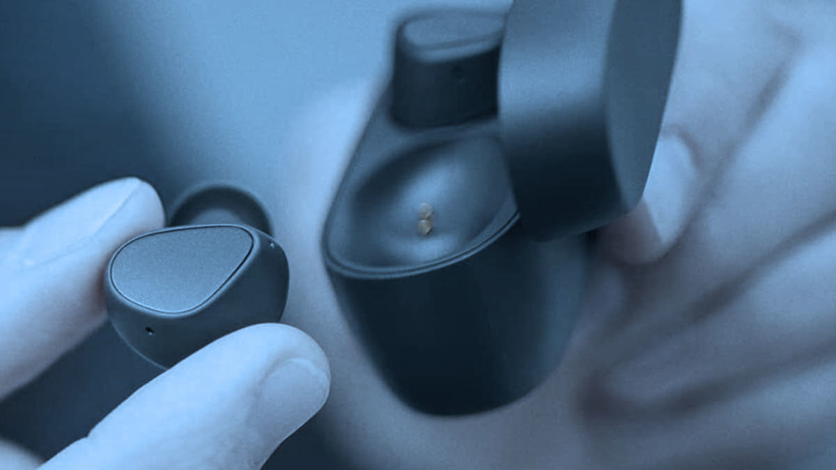 Syntiant_generic_earbuds-backha-TWeb