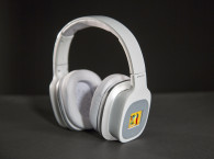 Streamz Promotes Voice Controlled Headphones with Wi-Fi and Integrated Hi-Res Audio Player
