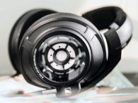 Sennheiser Teases Music Enthusiasts with New HD 820 Closed-Back Dynamic Stereo Headphones