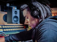 Professional Headphones Market On Track to Exceed US $540 Million