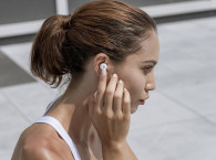 Global Headphones Market Posts Better-Than-Expected Q2 Results