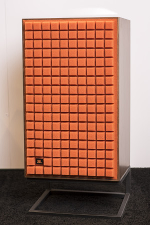 JBL Introduces Updated JBL100 Classic Loudspeaker at CES 2018