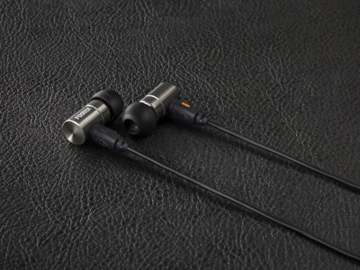 Fostex TE-O7 Inner Ear Headphones with Balanced Armature Driver