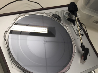 Freescale Produces the First Record Album on a Silicon Wafer