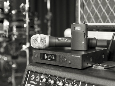 Wireless Microphone Market will Account for Revenues Worth USD $4.5 Billion by 2028