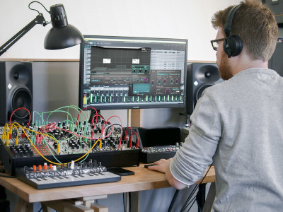Dear Reality Software Production Bundle for Spatialization and Binaural Rendering