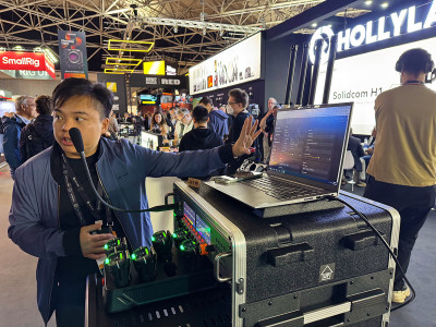 Hollyland Launches New Large-Scale Wireless Intercom System at IBC 2025