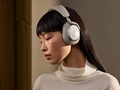 Bowers & Wilkins Launches Px8 S2 Flagship Wireless Headphones