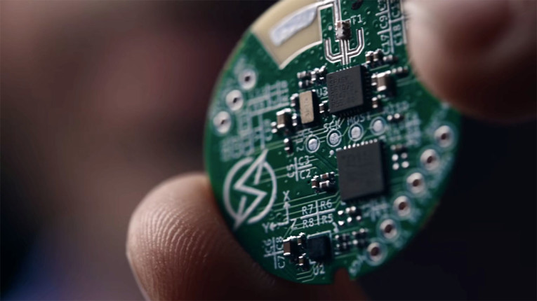 SPARKMicrosystems_SR1120-UWB-board-Web
