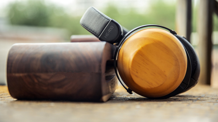 新品未開封 HiFiMAN HE-R10 Dynamic Versio HIFIMAN HE-R10D Dynamic Topology Driver Close-Back Over-Ear