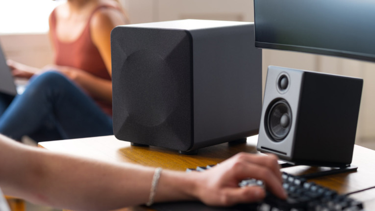 Desktop subwoofer discount