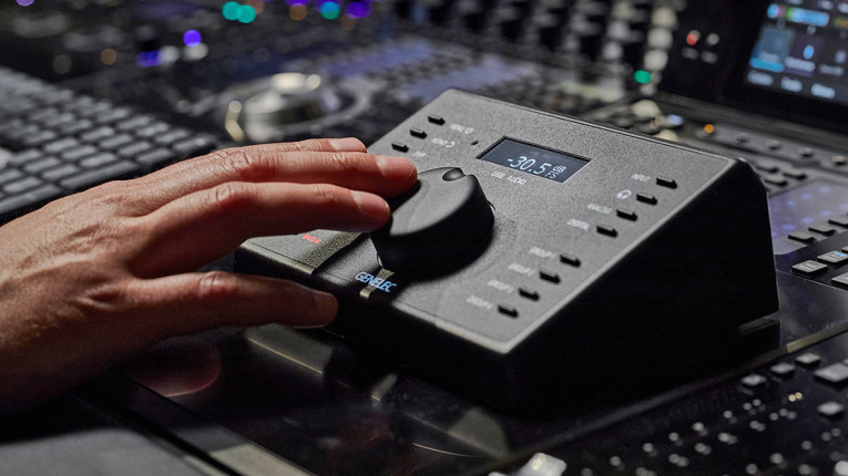 Active monitor controller discount