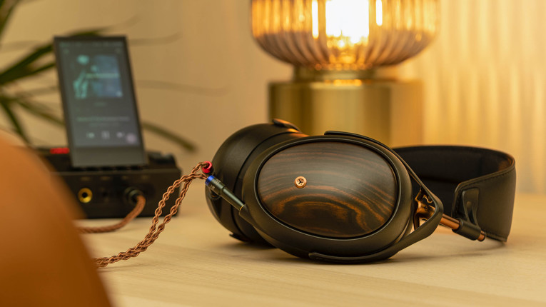 Meze Audio LIRIC Ⅱ Meze Audio LIRIC II Closed- Back Planar Magnetic Headphones