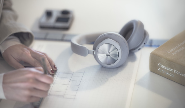 ヘッドホン Bang & Olufsen Beoplay Portal Grey Mist Amazon.com: Bang & Olufsen Beoplay Portal Gaming Headset