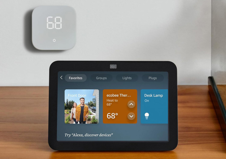 Echo show built in hub sales