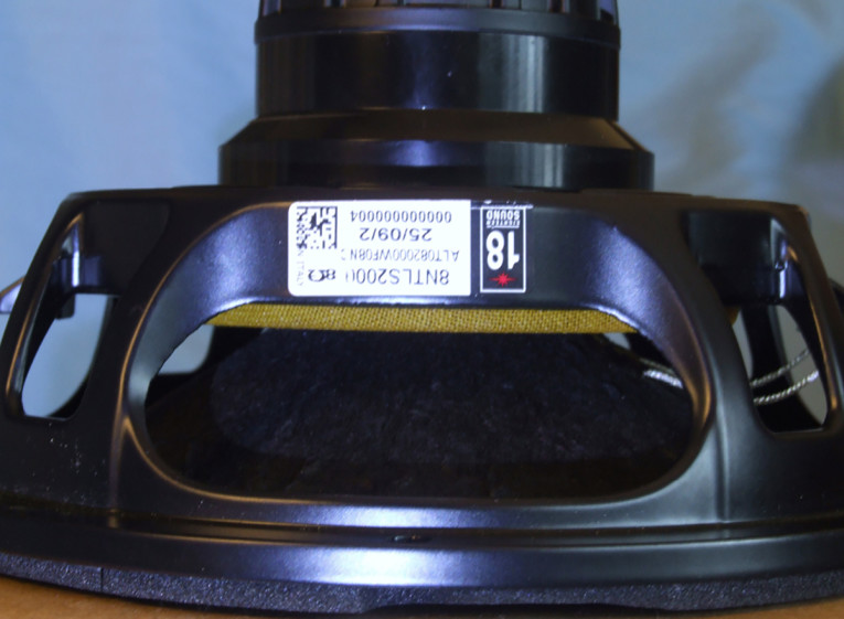 Test Bench: Eighteen Sound's 8NTLS2000 8