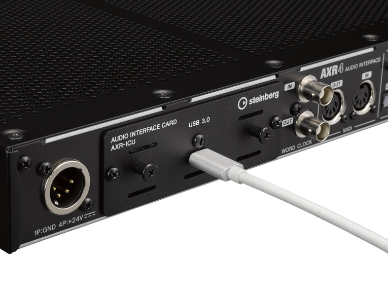 Steinberg AXR4U オーディオインターフェース プロの制作現場にも対応するフラッグシップとしてUSB（Type-C