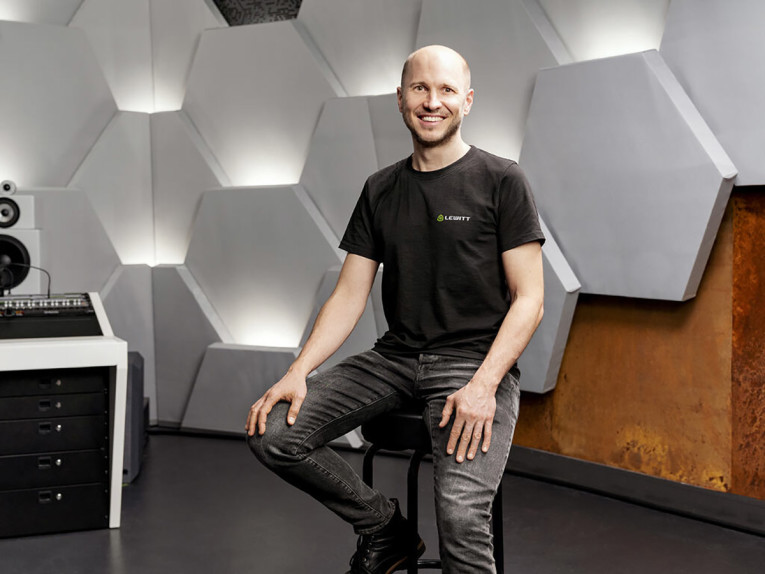 Lewitt Announces LCT 1040 Tube/FET Microphone System
