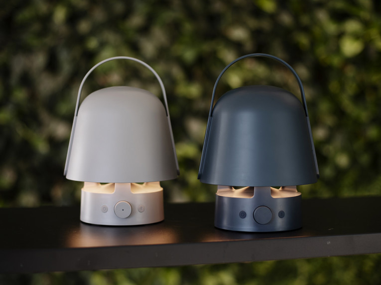 Bluetooth speaker top for spotify