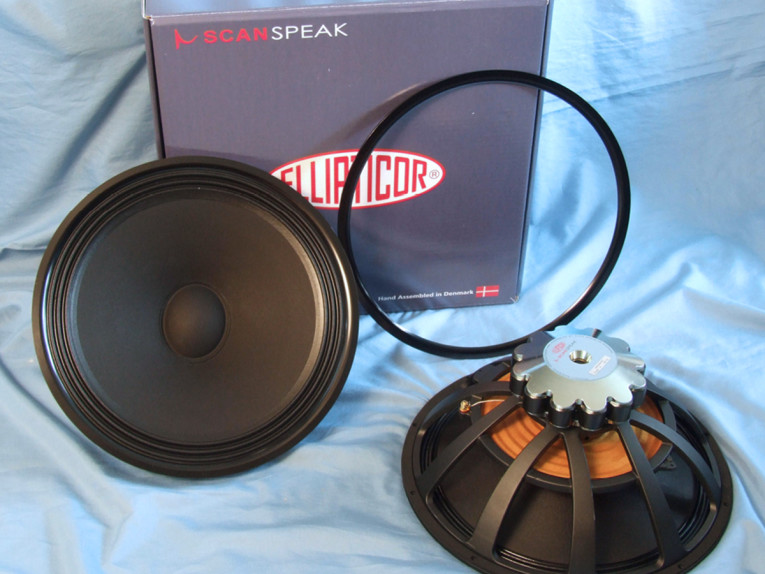 Test Bench: Scan-Speak's 38WE/8582T00 15” Ellipticor Oval Test Bench: Scan-Speak's 38WE/8582T00 15” Ellipticor Oval