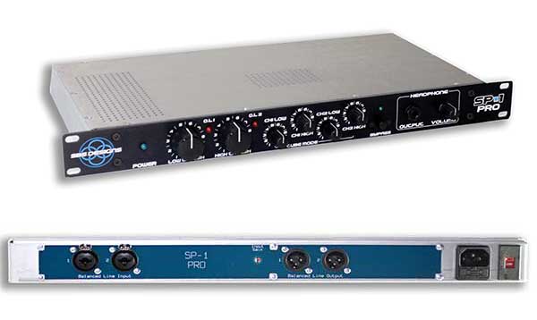 The SP-1 PRO includes seven usuable front panel controls (top) and it can be used in any fully balanced or unbalanced circuit without any drive loss (bottom).