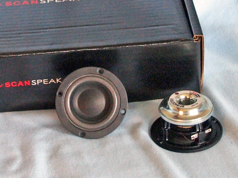 SCANSPEAK 5F/8422T01 二個セット　横浜ベイサイドオーディオ取り扱い　新品　長期保存　デンマーク製 Scan-Speak Discovery 5F⁄8422T01 スピーカーユニット 5cm