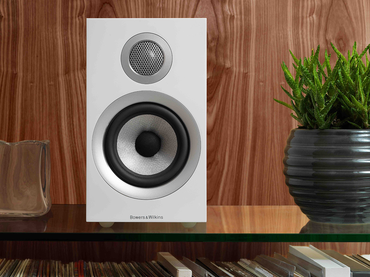 Bowers & Wilkins to offer Signature versions of its 700-series loudspeakers