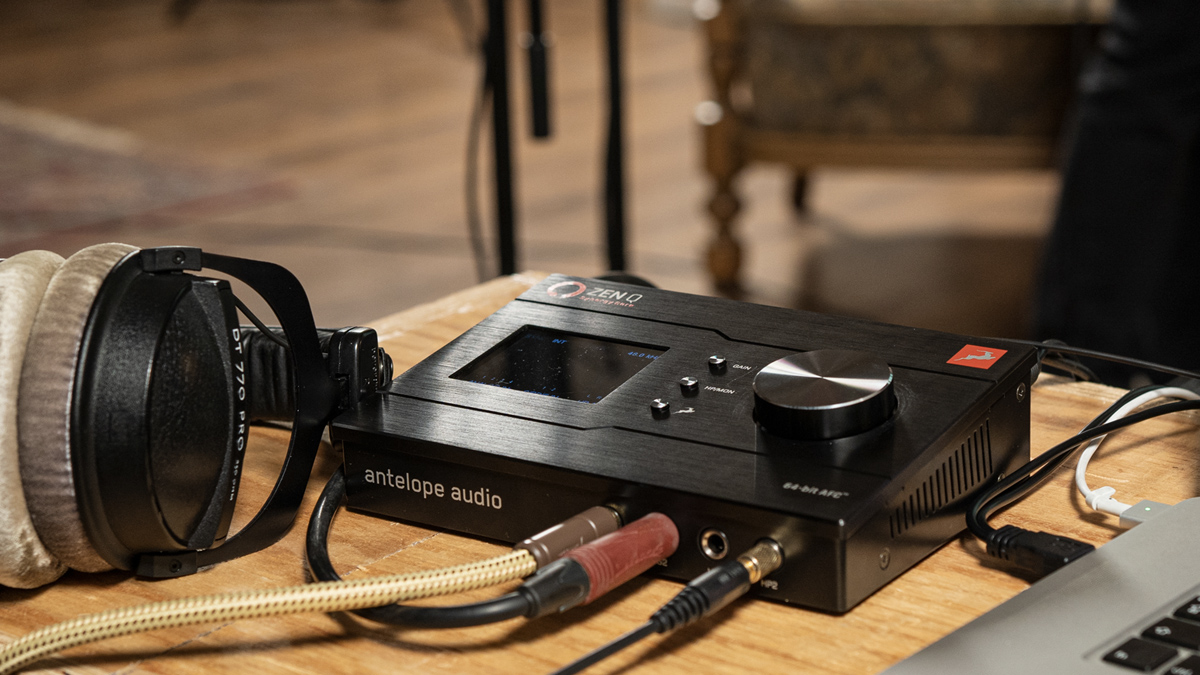 antelope-audio-zen-q-synergy-core-usb-c-ses-karti-asimetrik-e-ticaret-gorsel4