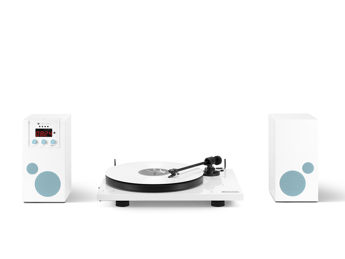 speaker with turntable