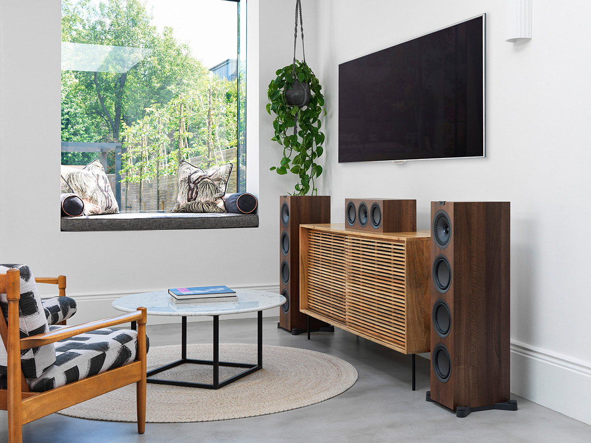KEF Introduces Q250c Compact LCR Speaker to Award-Winning Q Series ...