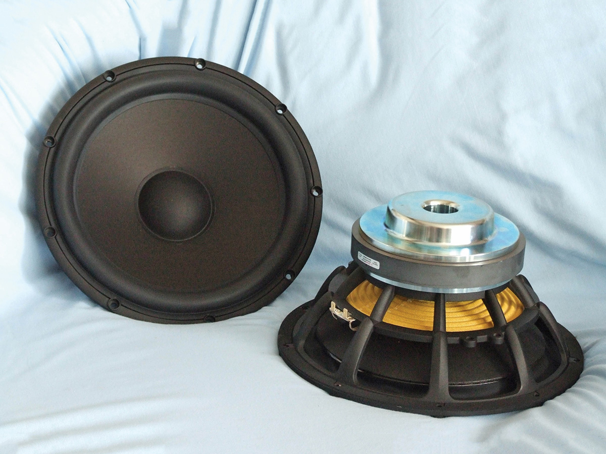 Scanspeak subwoofer top