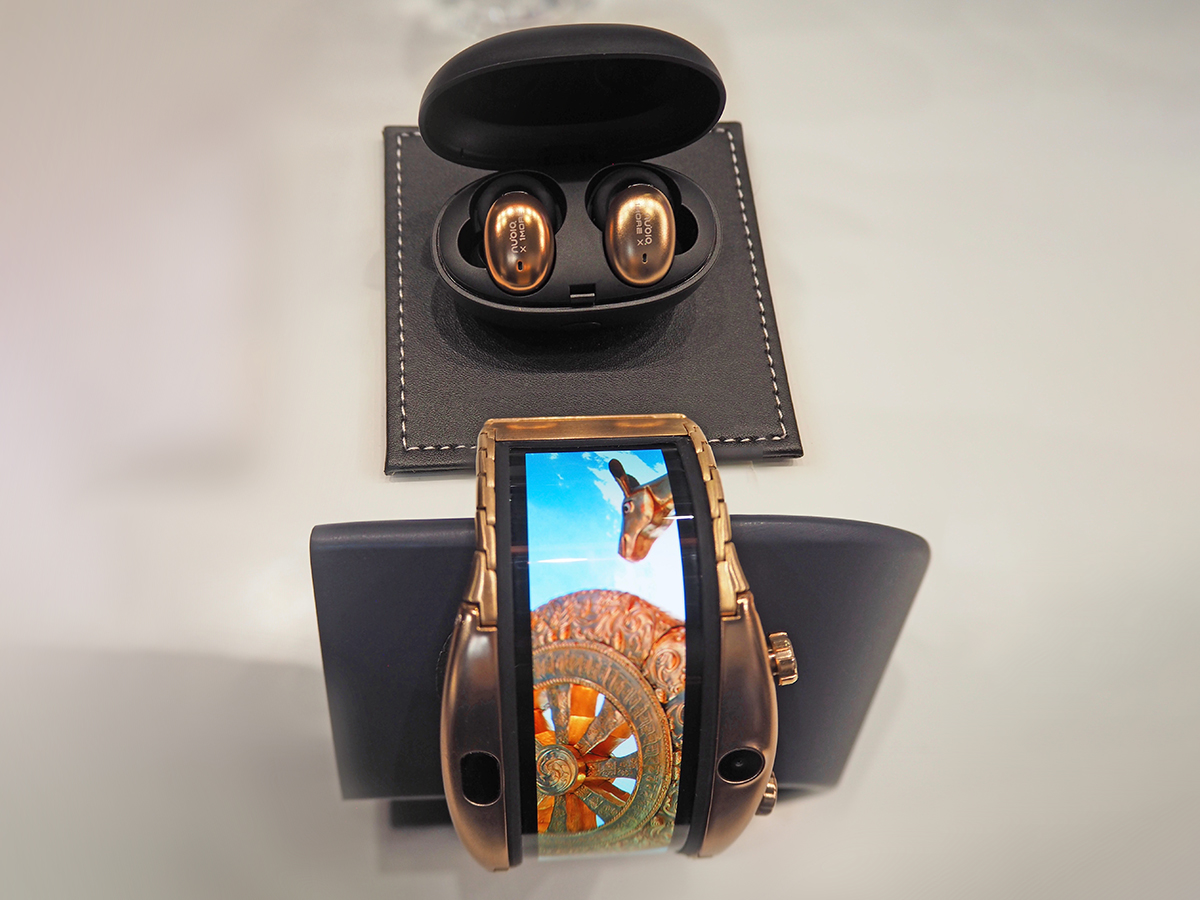 1More Stylish True Wireless In Ear Headphones Bundled with Nubia