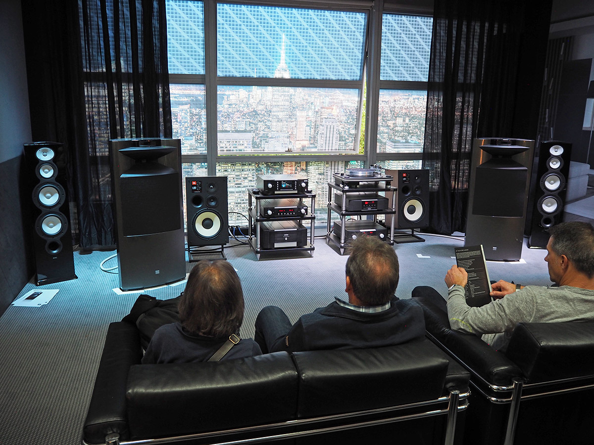 New Mark Levinson 5000 Series Integrated Amplifiers and New Mark Levinson 5000 Series Integrated Amplifiers and