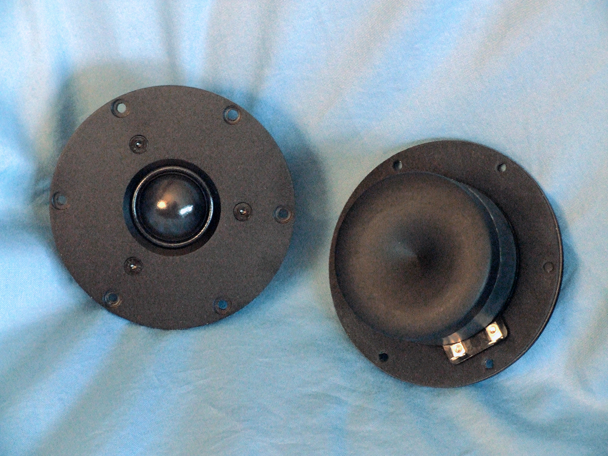 Test Bench Trueanalog TAFE28 Silk Dome Tweeter audioXpress