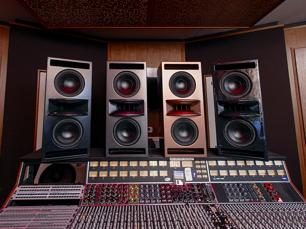 Symphonic Acoustics Debuts 2X8V Ultra High End Studio Monitors
