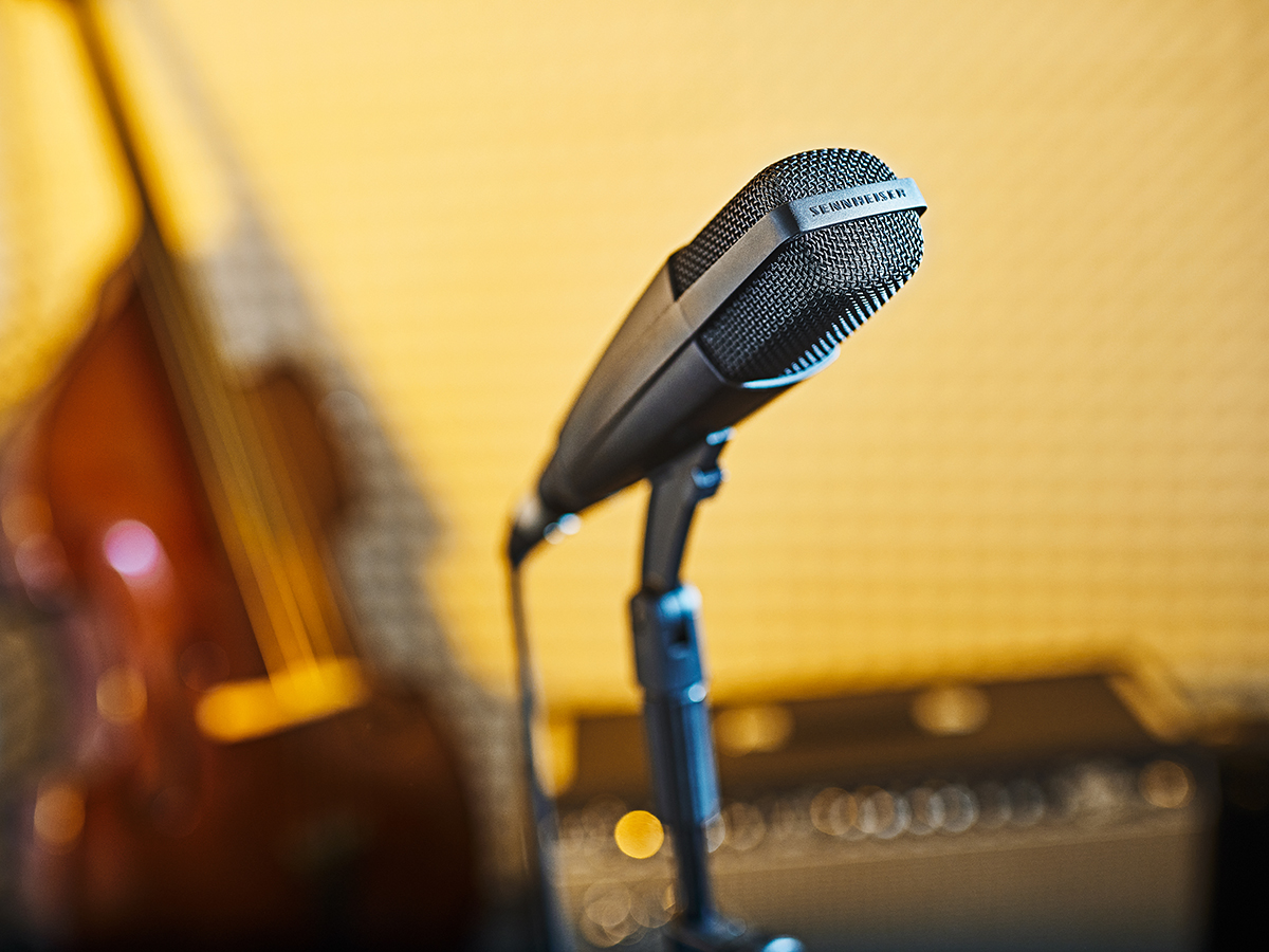 Sennheiser Promotes Legendary MD 421 II Microphone and Popular HD