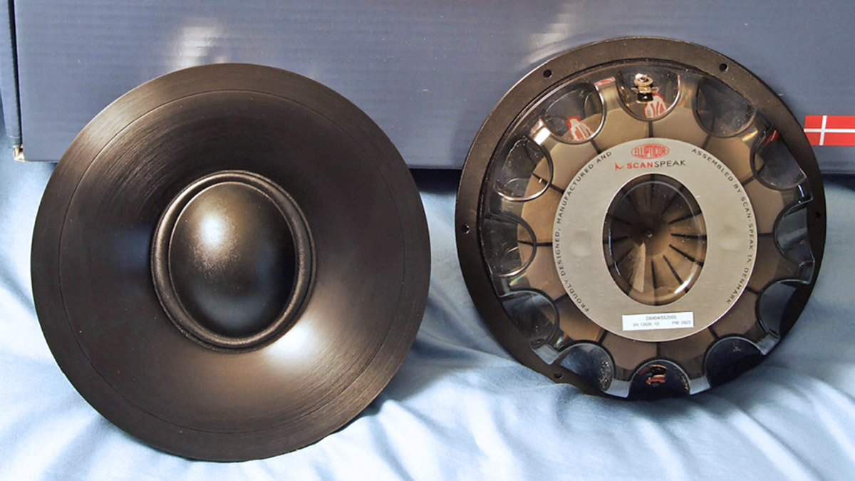 Test Bench: The D8404-552000 Ellipticor Cloth Diaphragm Dome