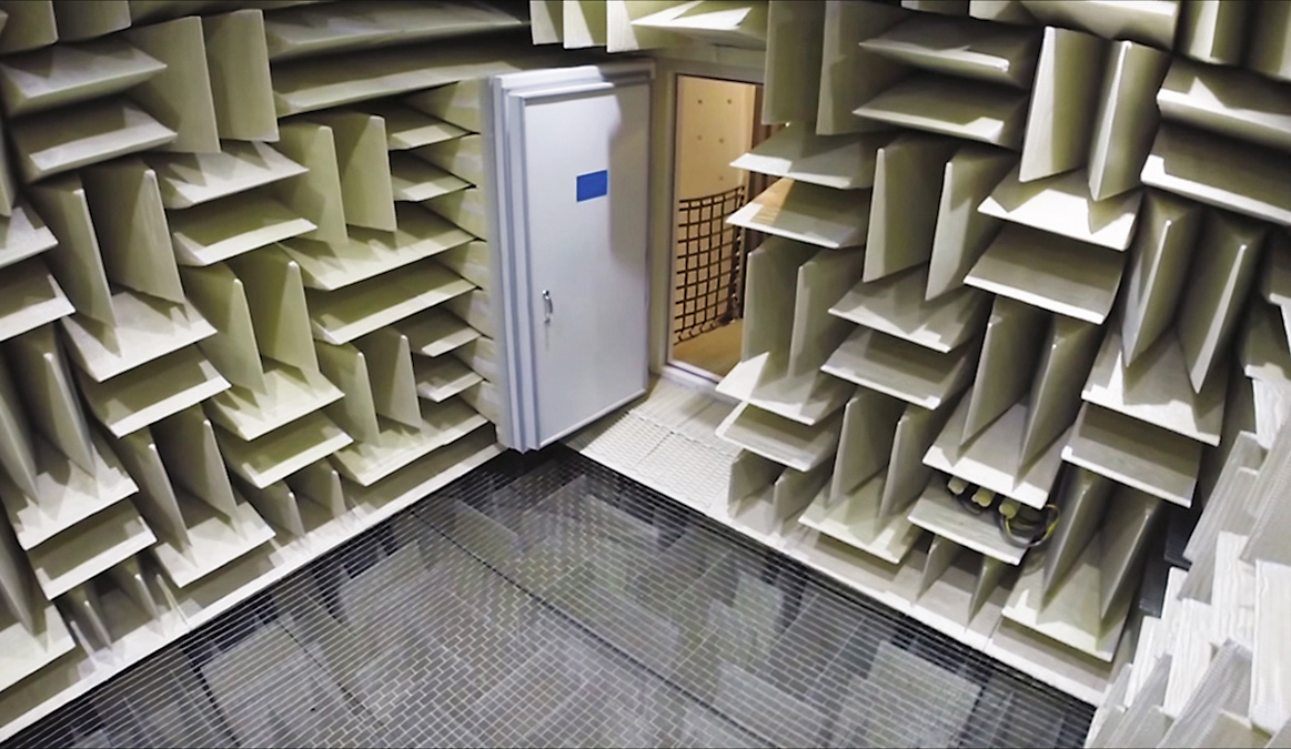 Eckel Anechoic Chamber Built For Microsoft Certified As The Quietest ...