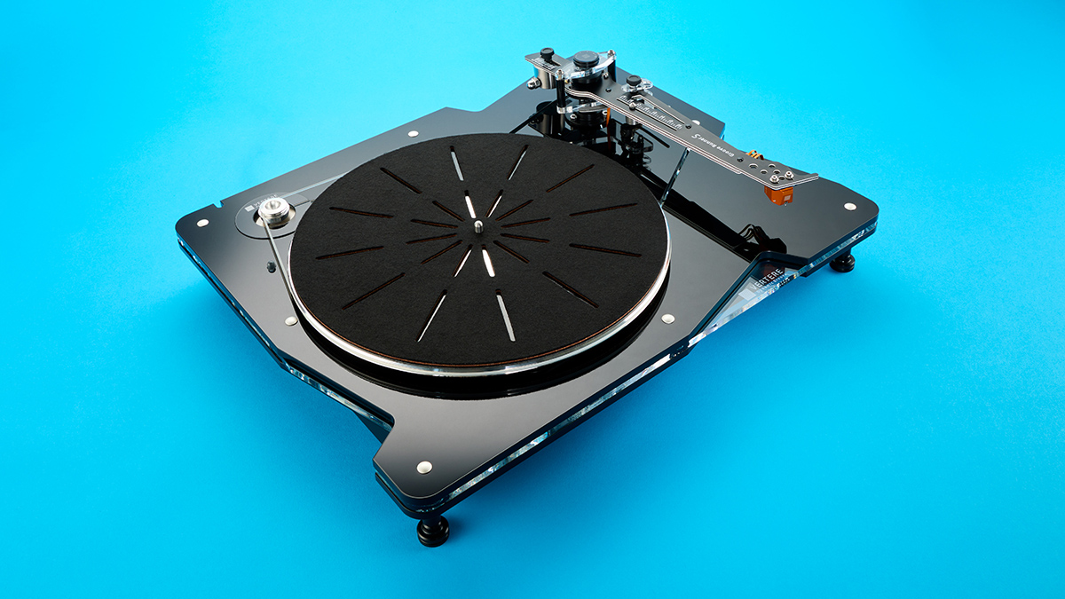 Vertere Acoustics Announces Updated DG-1S Turntable and Phono Preamp