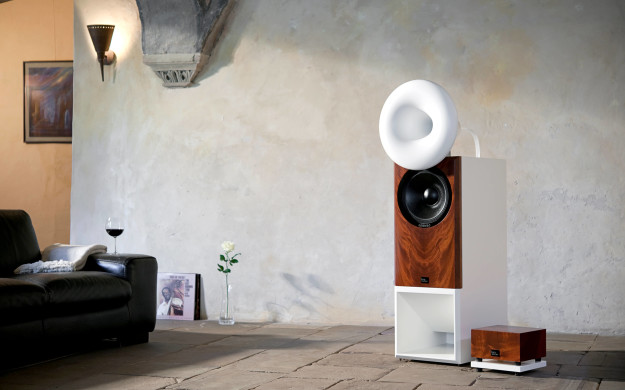 STUdo-Hifi Horn-Kultur Corneo hoornluidspreker en STUdo 20 draaitafel STUdo-Hifi Horn-Kultur Corneo hoornluidspreker en STUdo 20 draaitafel