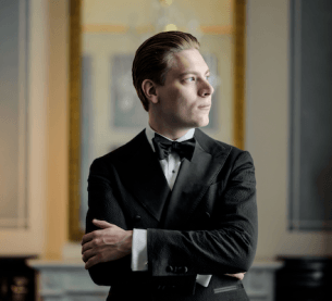 Dirigent Klaus Mäkelä. 