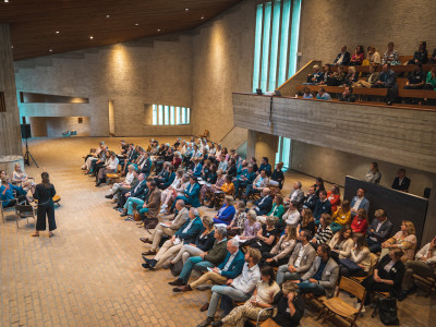  Corporate Power en de parallelle werelden