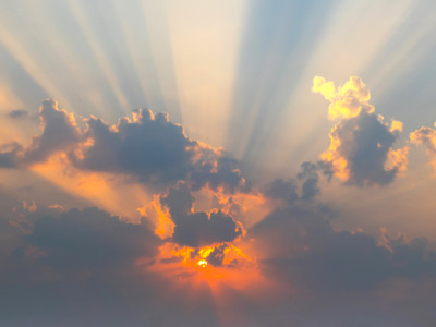 Voor wie door de donkere wolken het licht niet meer ziet