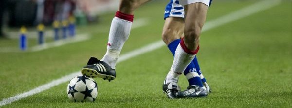 Betaald voetbal haalt meer geld uit sponsoring