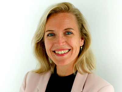 Vera Peerdeman: Walburg Pers-auteur en major donorwervingspionier.