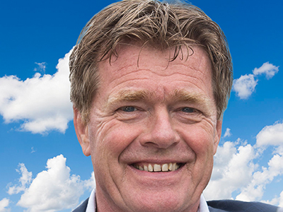 Bij de blauwe schrijversbrigade: Jan van Berkel.