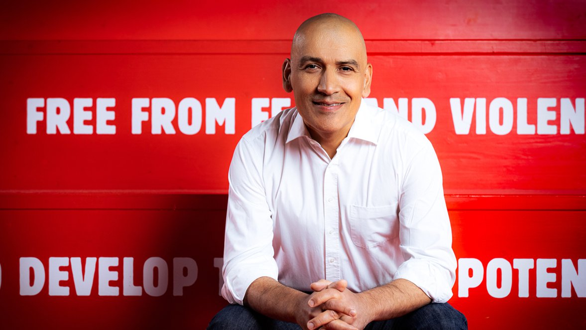 Ramin Shahzamani is de nieuwe directeur van War Child. Beeld: Floris Heuer/War Child.
