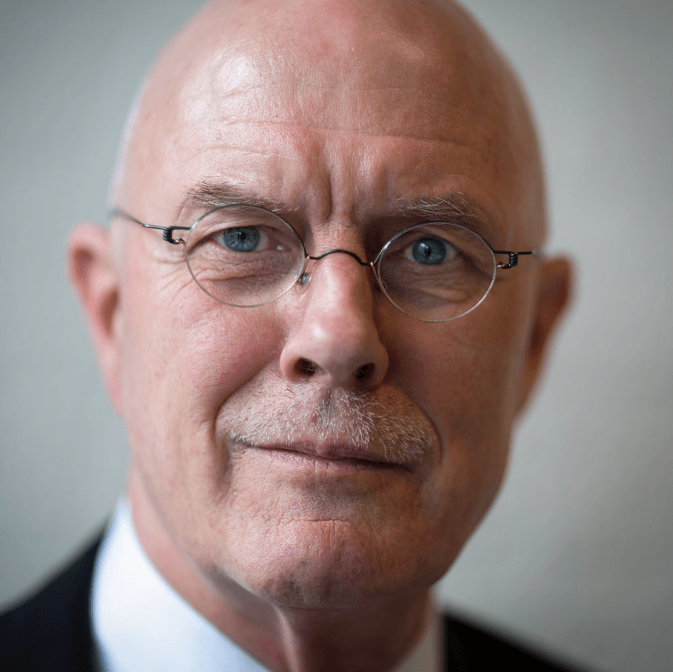 Nieuw ‘anti-Amerikaans’ boek van Theo Schuyt 