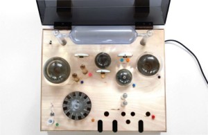 The Amino desktop bioengineering lab