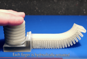 3D Printing of solids and liquids simultaneously